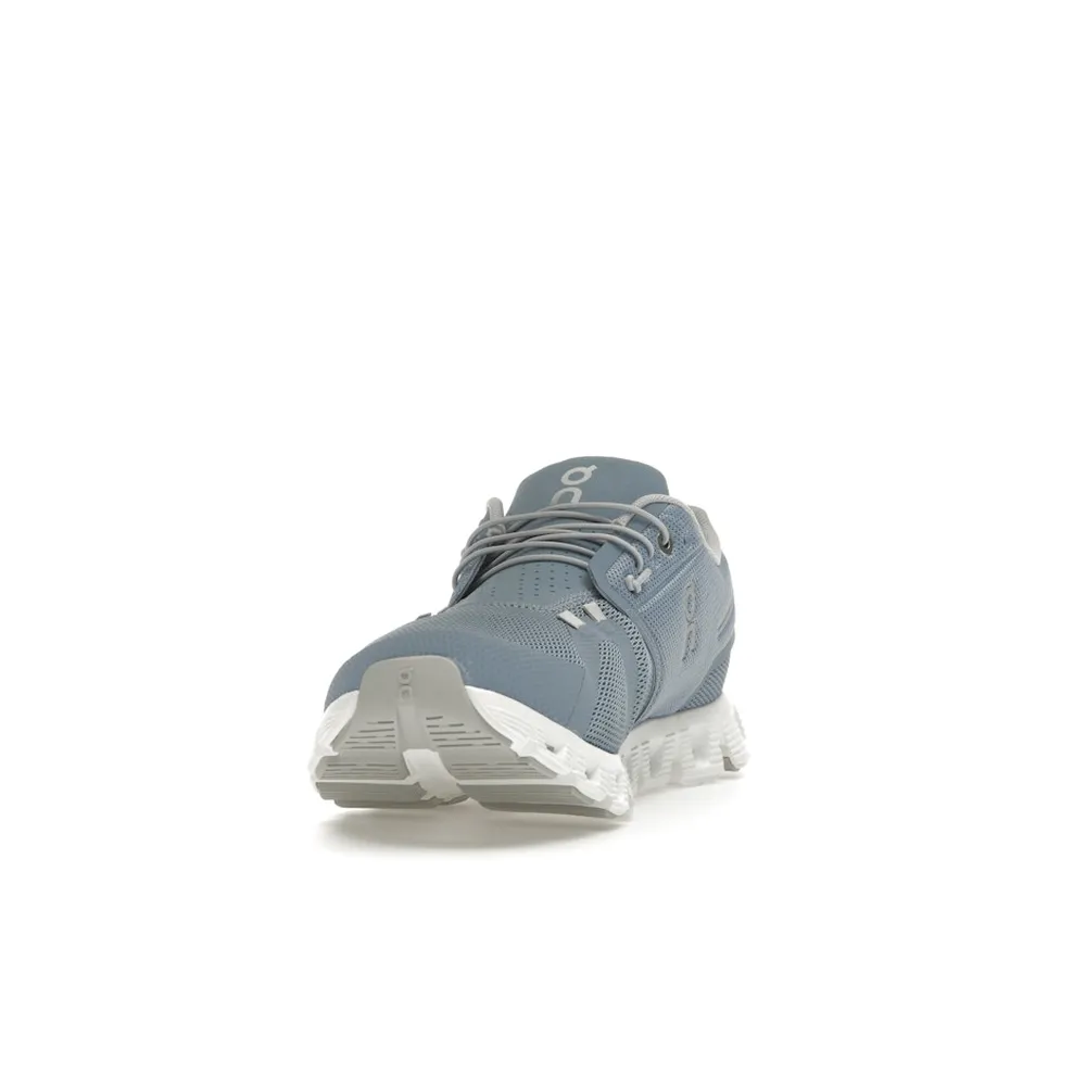 On Running Cloud 5 Chambray White