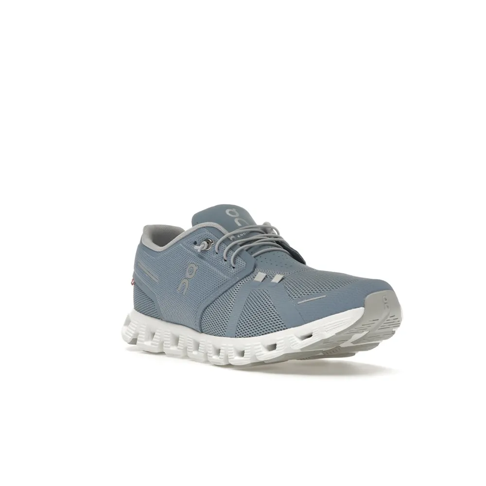 On Running Cloud 5 Chambray White