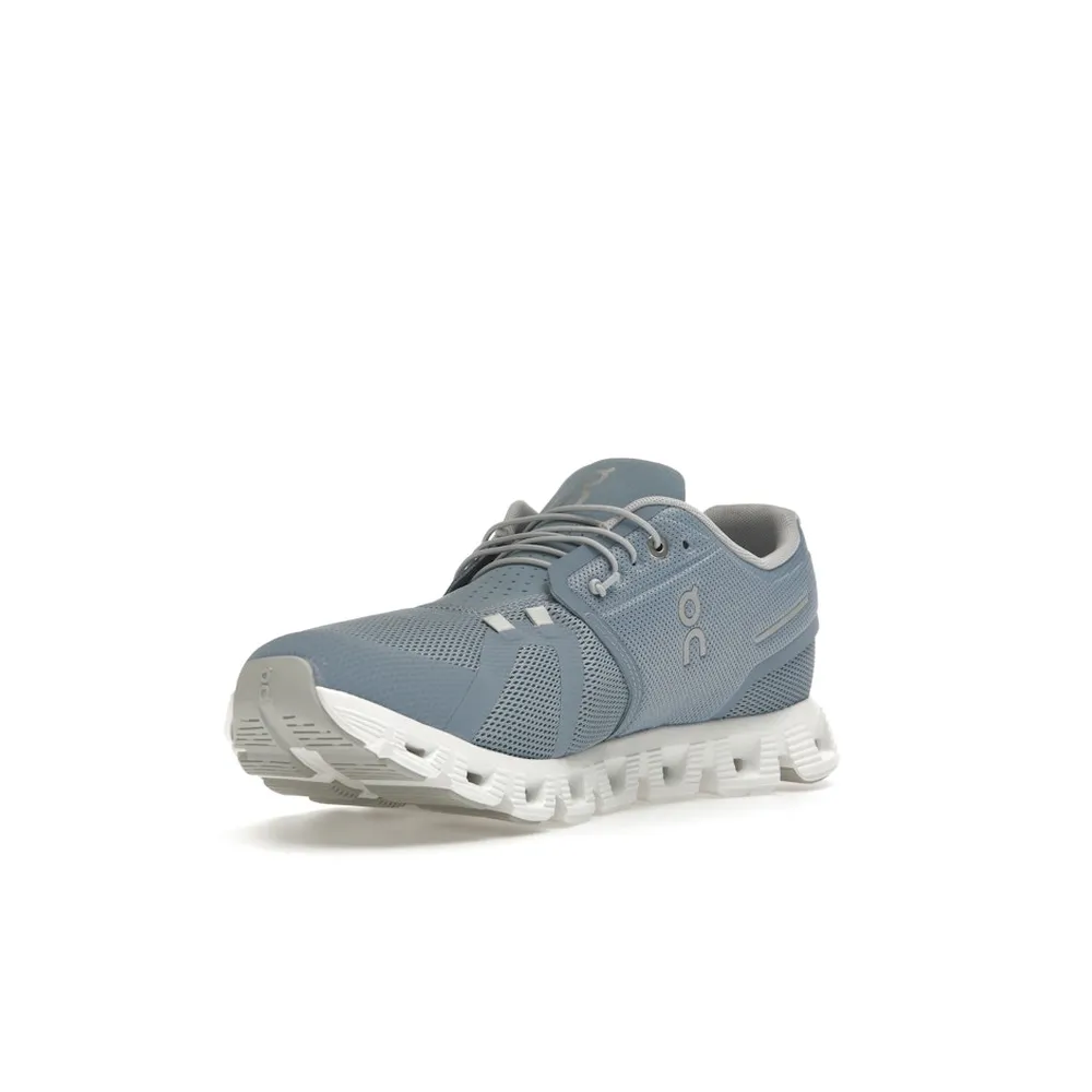 On Running Cloud 5 Chambray White